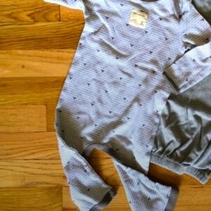 Burt’s Bees neutral baby sleep pj 3-6m Bee Print